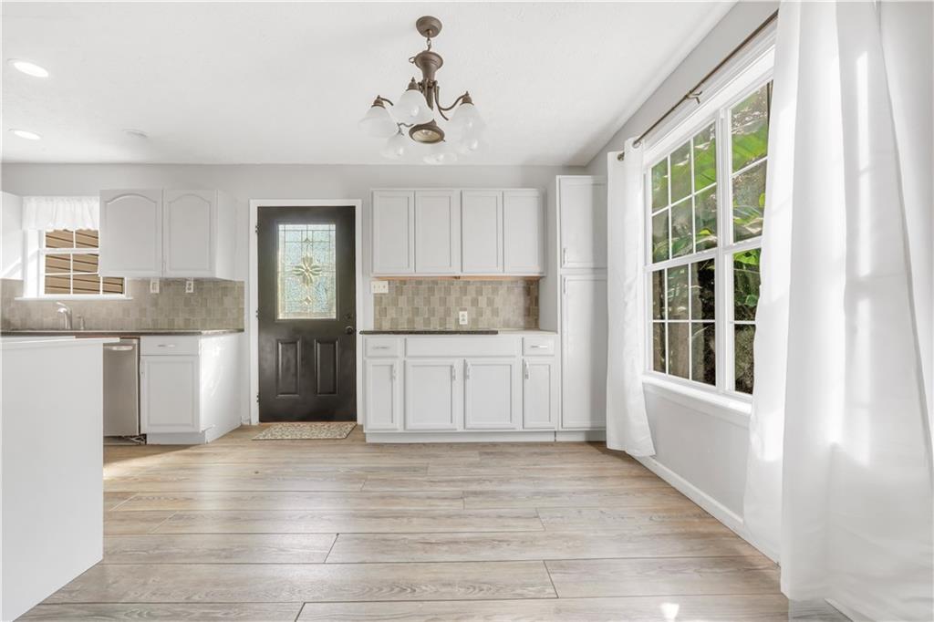 376 Doe Lane Property Photo 10