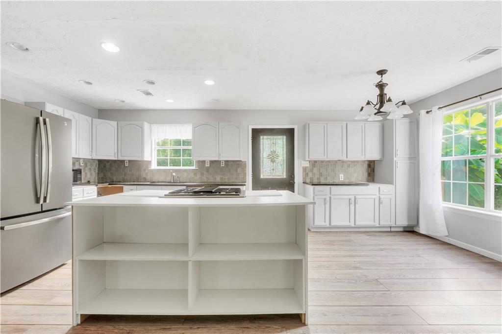 376 Doe Lane Property Photo 14