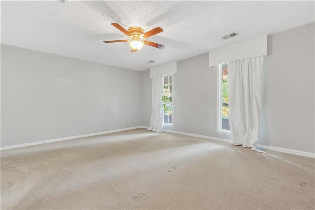 376 Doe Lane Property Photo 17