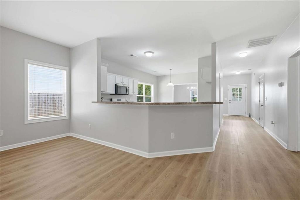 752 Stable View Loop Property Photo 13