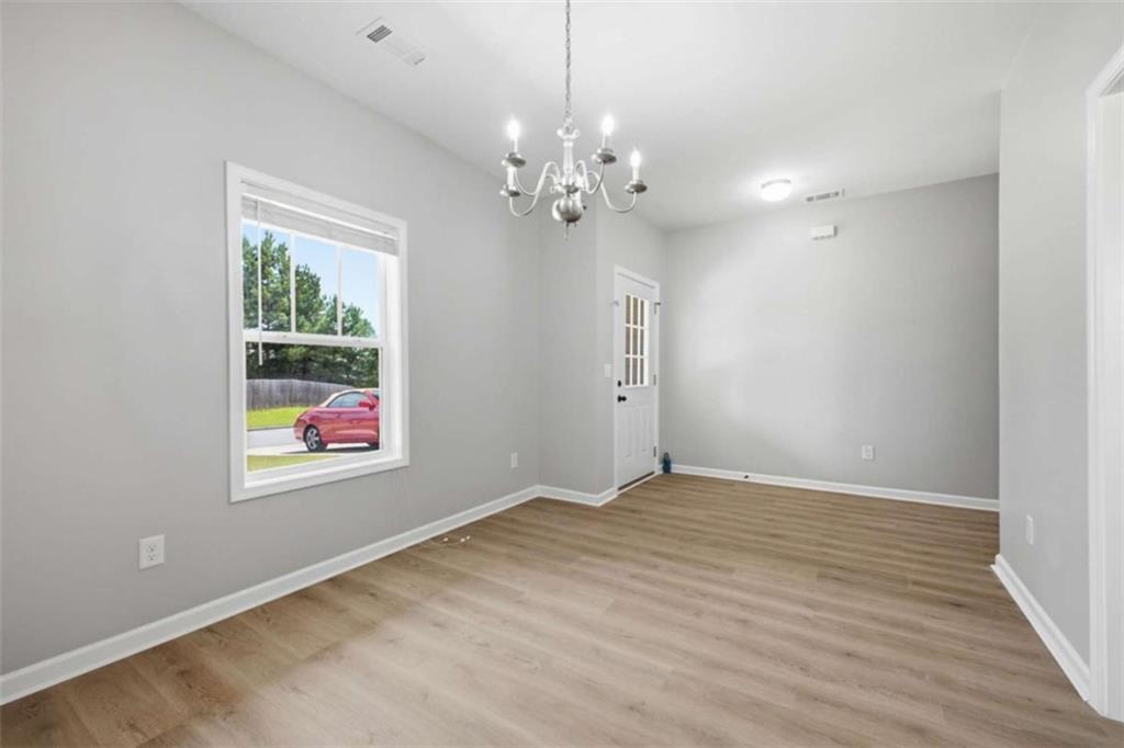 752 Stable View Loop Property Photo 17