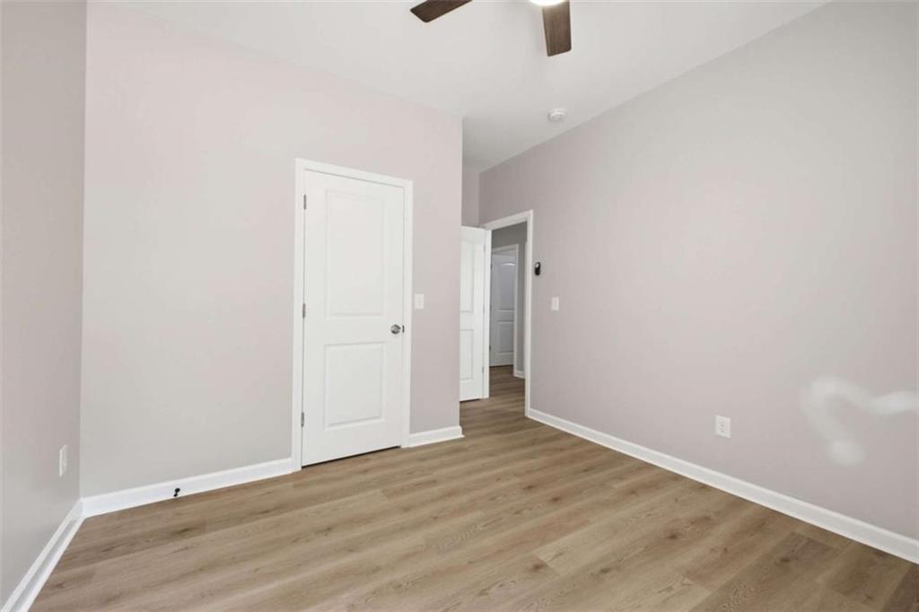 752 Stable View Loop Property Photo 27