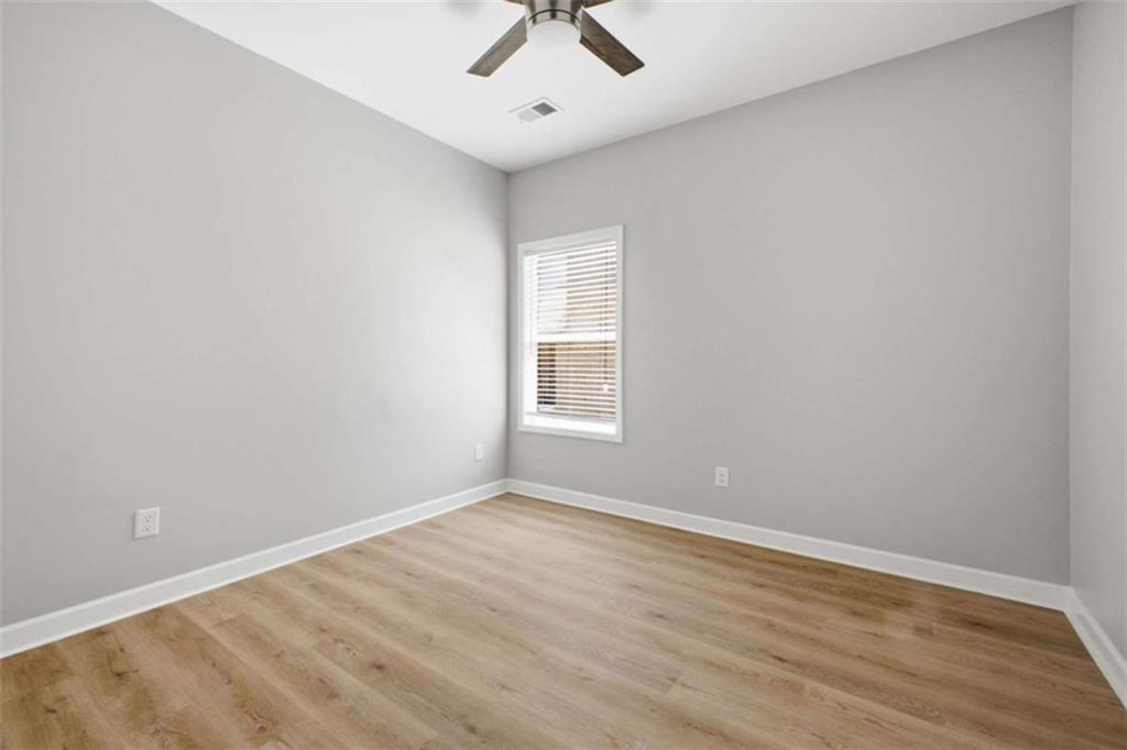 752 Stable View Loop Property Photo 30