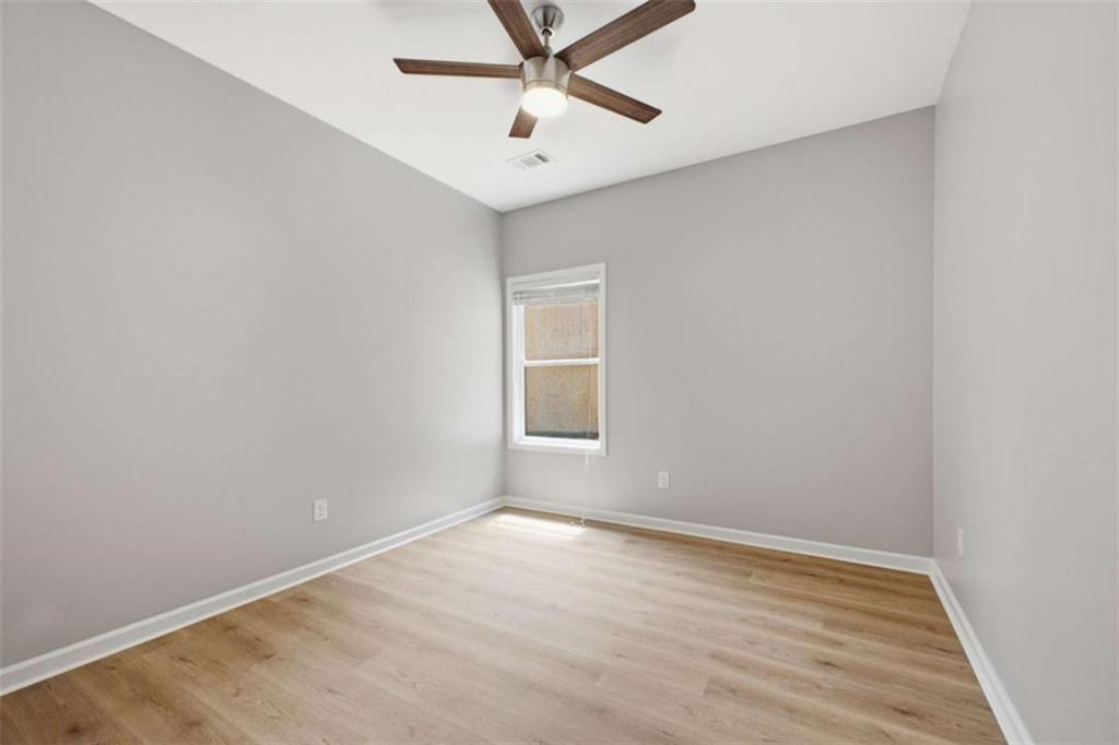 752 Stable View Loop Property Photo 32