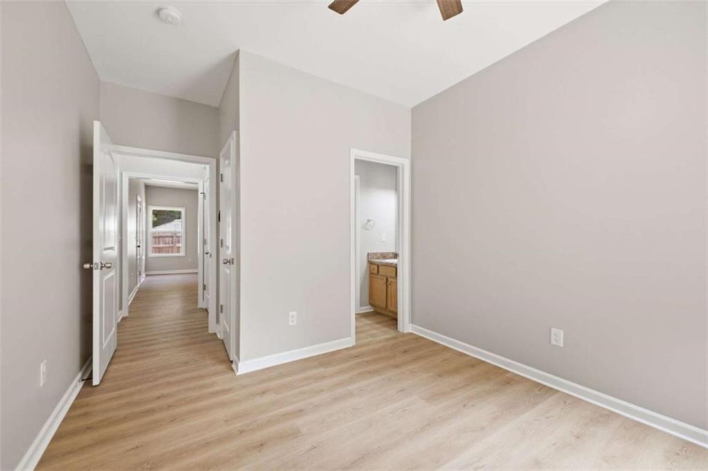 752 Stable View Loop Property Photo 33