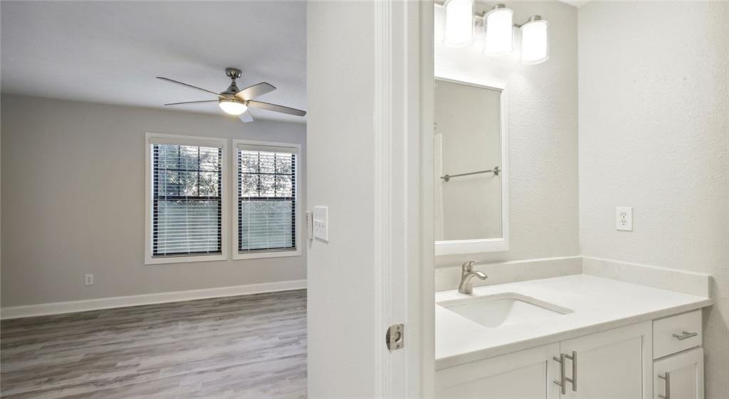 100 Pinhurst Drive Unit 918v Property Photo 12