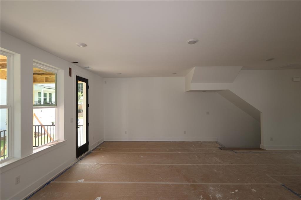744 Auguste Avenue Property Photo 14
