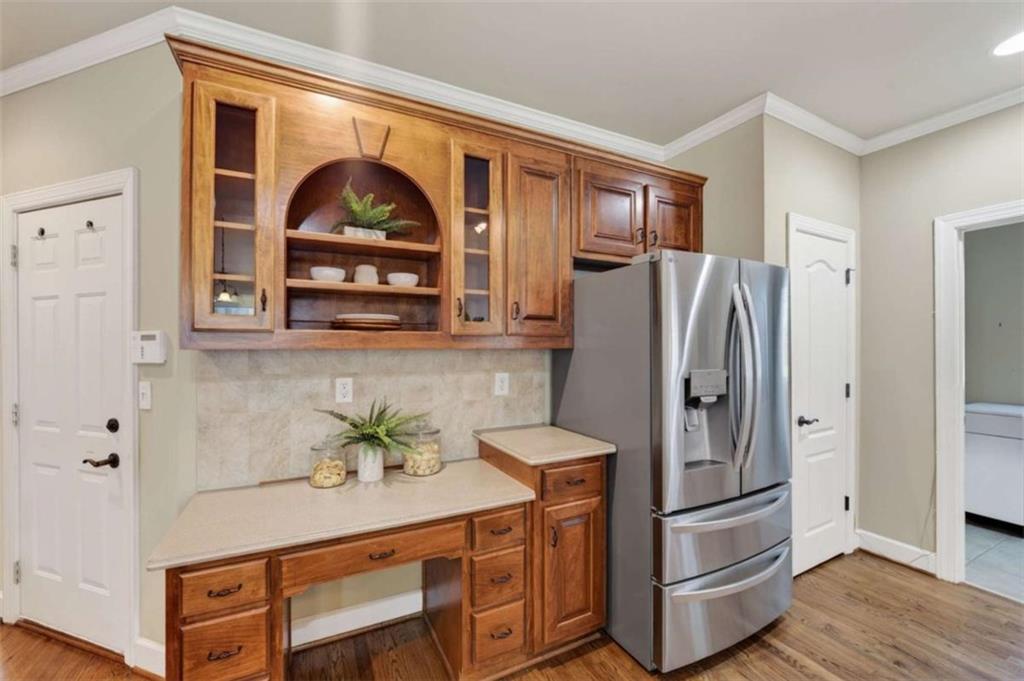 4190 Lakeside Boulevard Property Photo 12