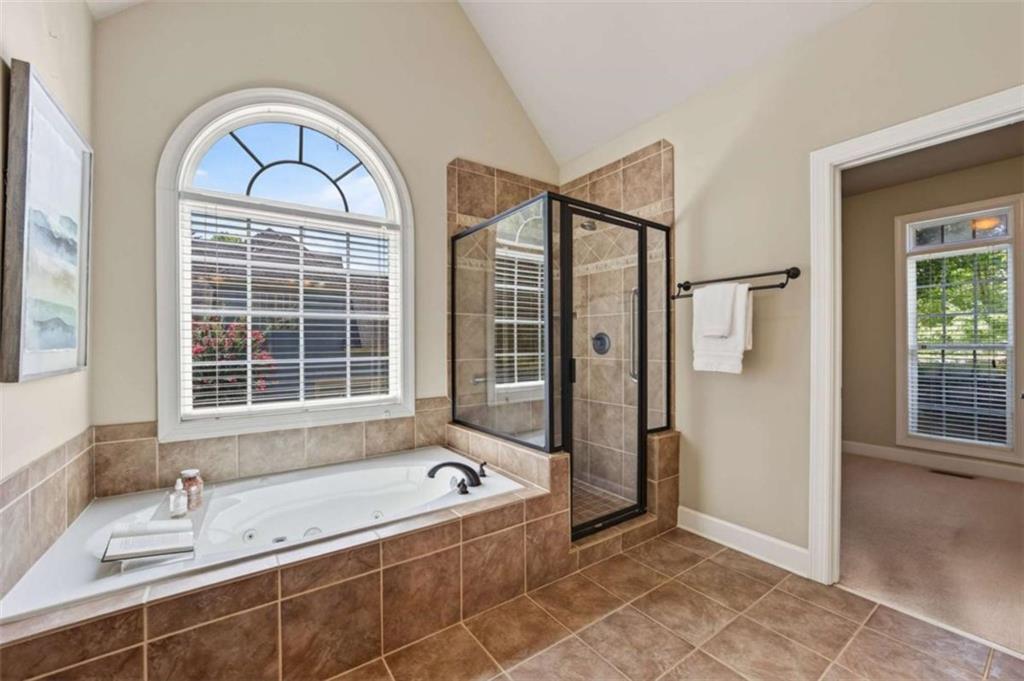 4190 Lakeside Boulevard Property Photo 29
