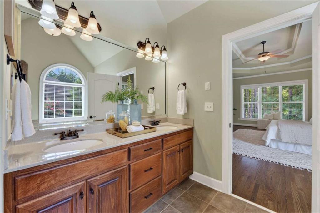 4190 Lakeside Boulevard Property Photo 31