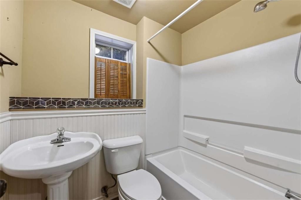 4190 Lakeside Boulevard Property Photo 53