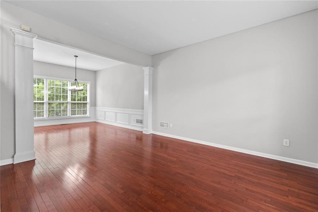 7819645 Property Photo 4