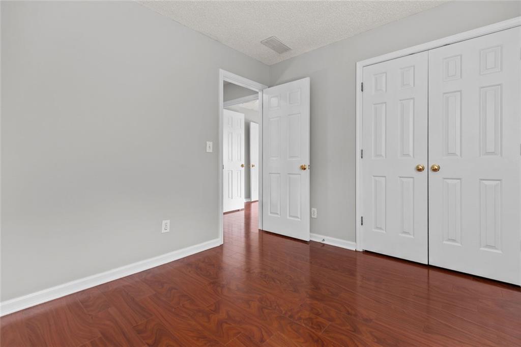 7819645 Property Photo 31