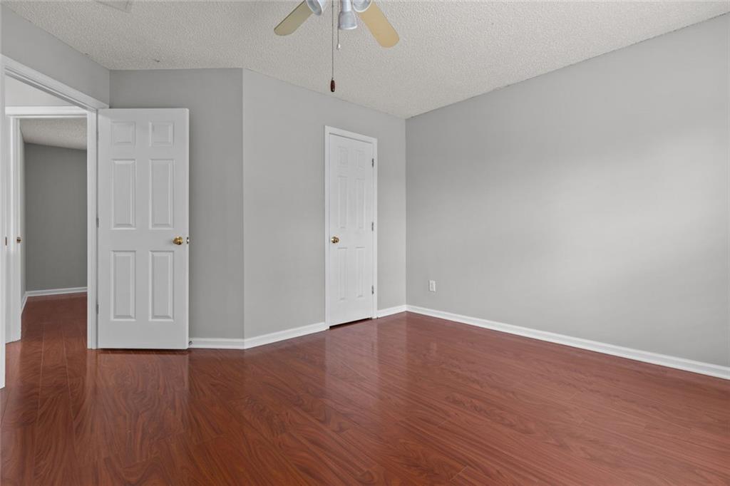 7819645 Property Photo 35