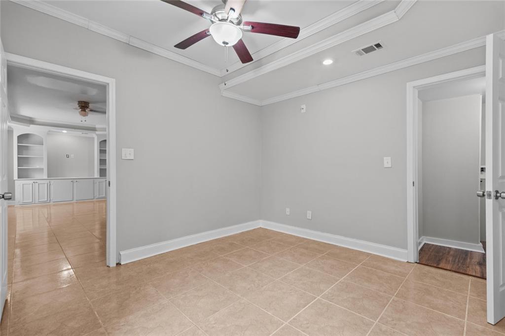 7819645 Property Photo 46
