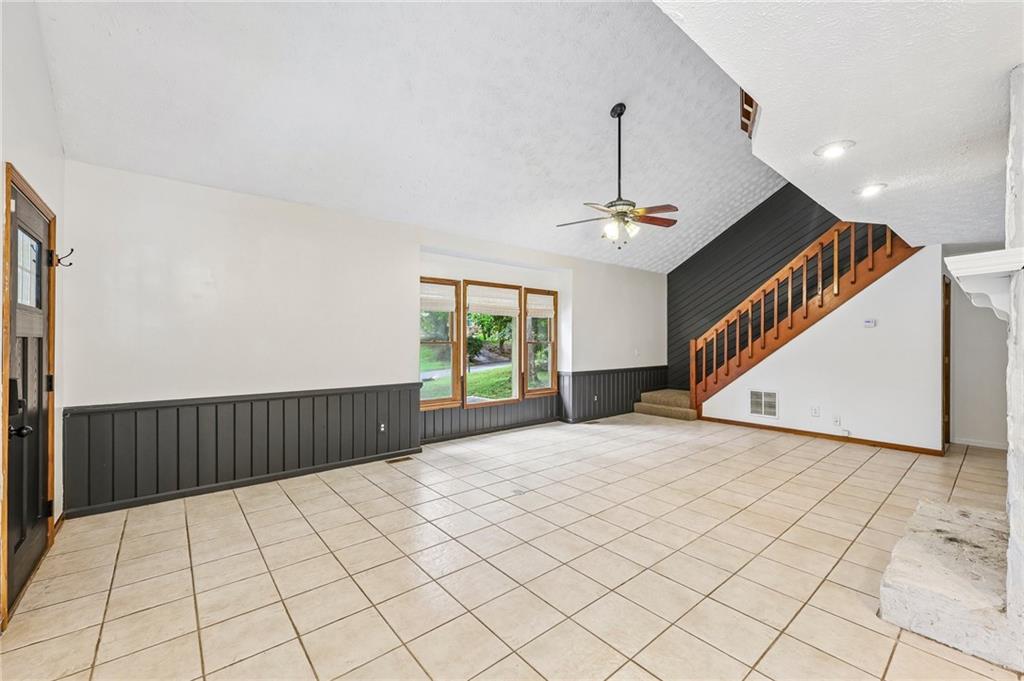 9080 Pine Tree Circle Property Photo 9