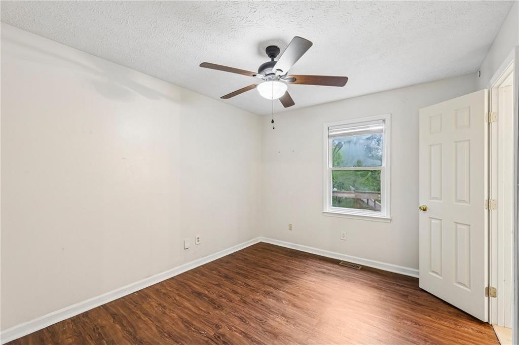 9080 Pine Tree Circle Property Photo 16