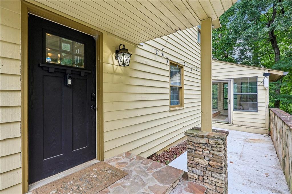 9080 Pine Tree Circle Property Photo 34