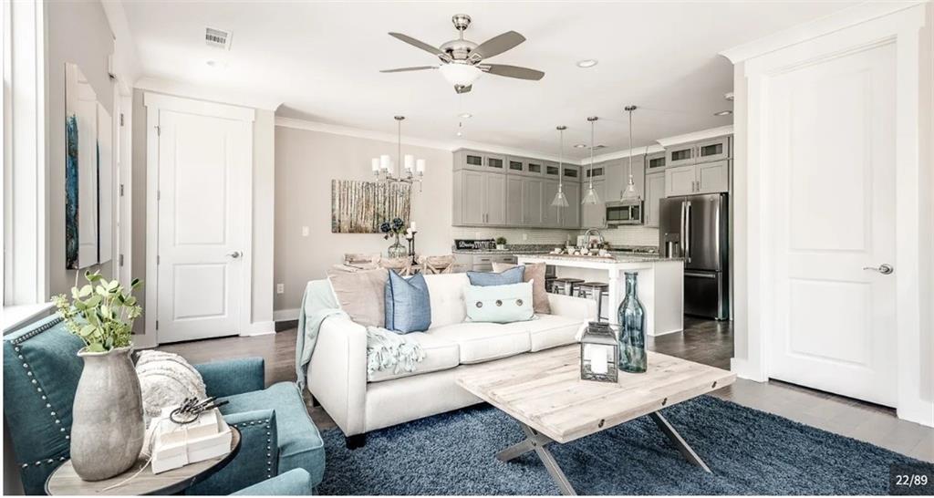 6076 Cushing Circle Property Photo 4
