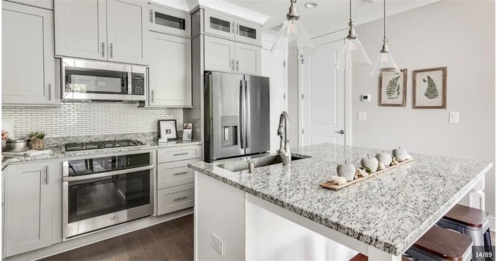 6076 Cushing Circle Property Photo 14