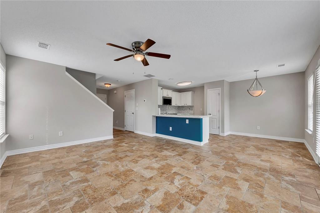 233 Fox Creek Boulevard Property Photo 8