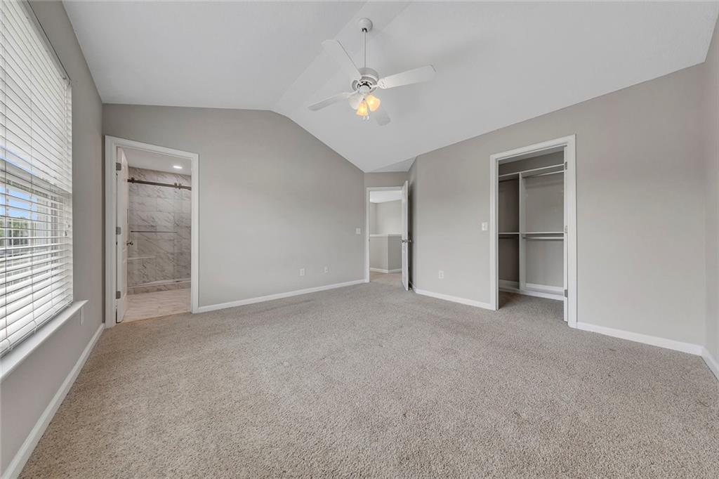 233 Fox Creek Boulevard Property Photo 18