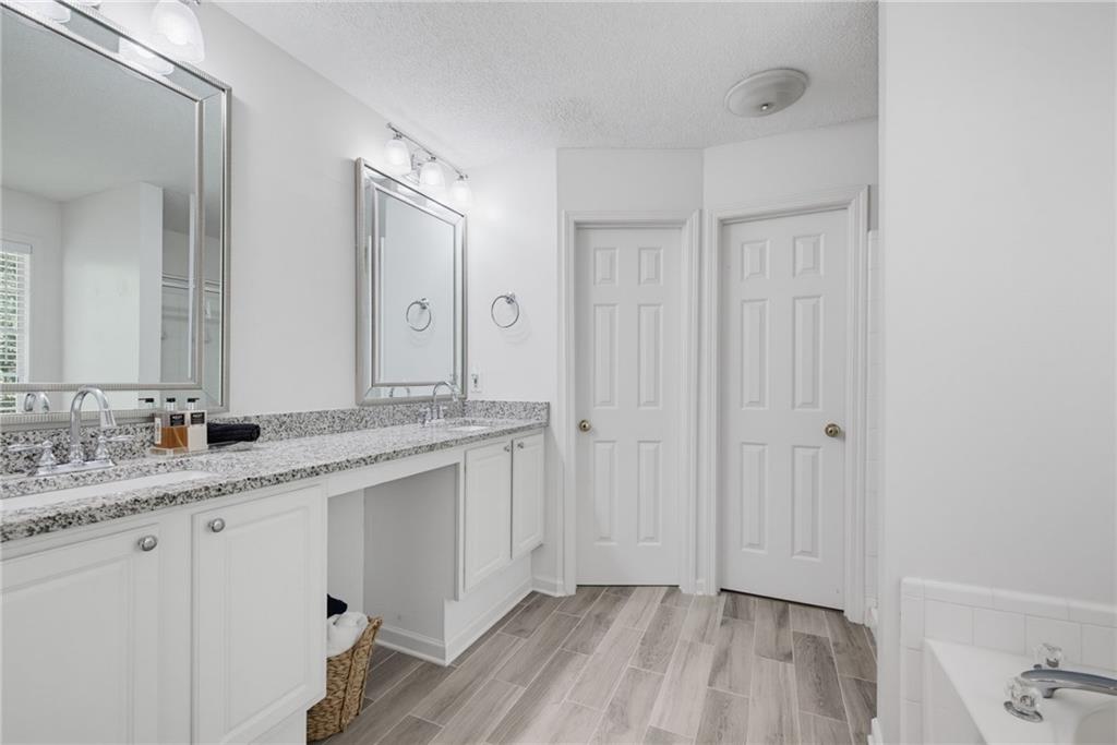 13300 Morris Road Unit 122 Property Photo 8