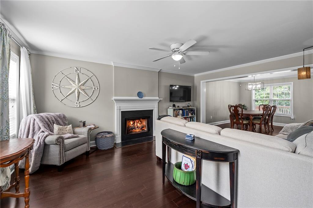 309 Laurel Glen Crossing Property Photo 14