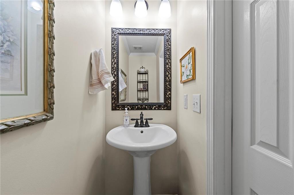 309 Laurel Glen Crossing Property Photo 28