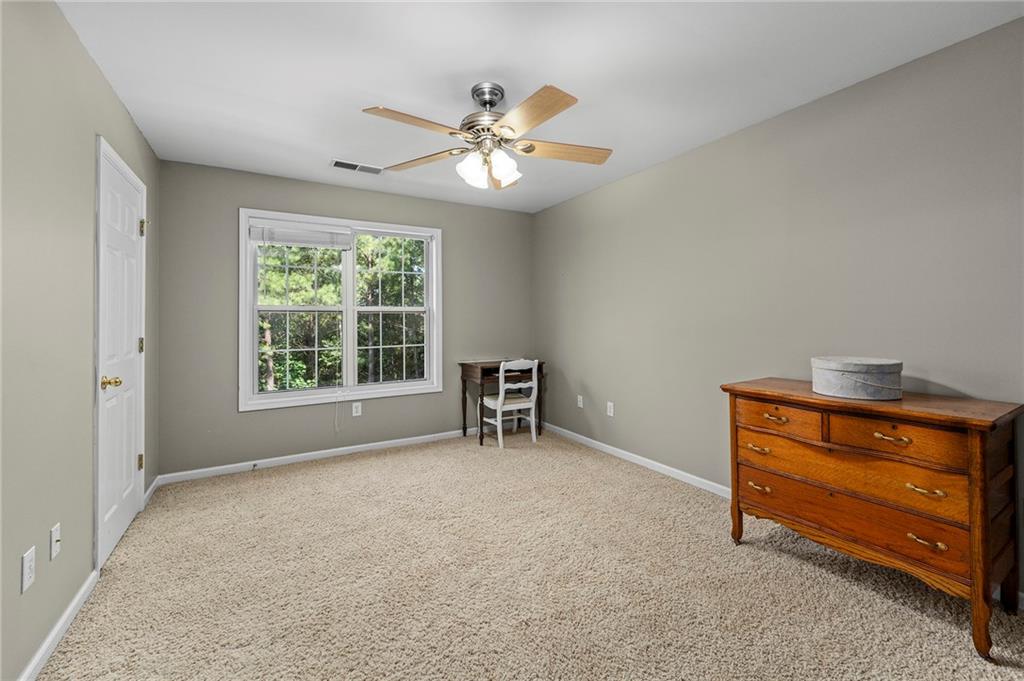 309 Laurel Glen Crossing Property Photo 32