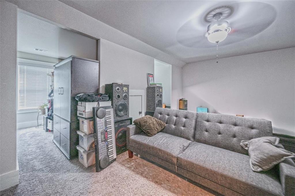 810 Legends Drive Property Photo 29