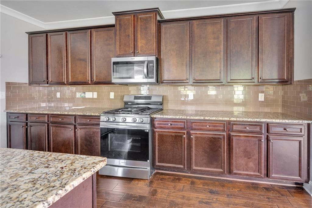 910 Southfork Drive Property Photo 25