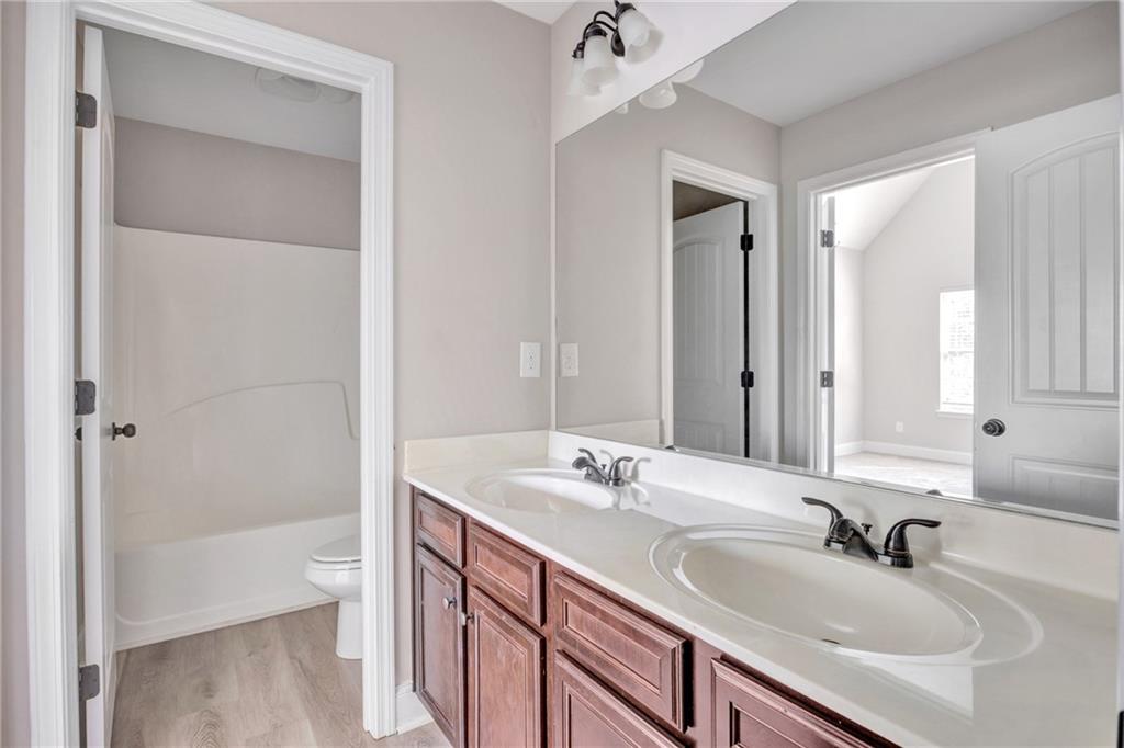 910 Southfork Drive Property Photo 37