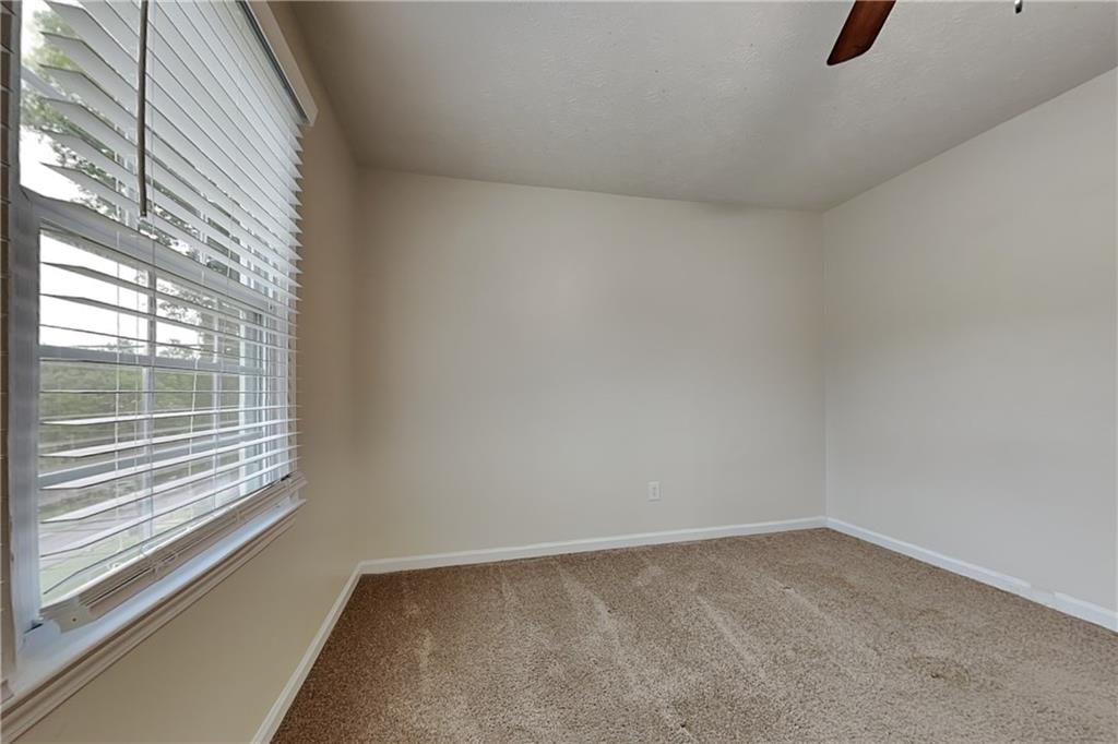 3253 Glynn Mill Drive Property Photo 12