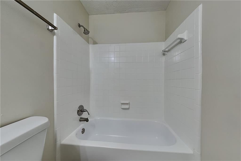 3253 Glynn Mill Drive Property Photo 16