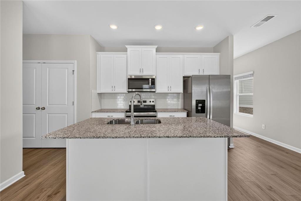 6362 Sundowner Place Property Photo 6