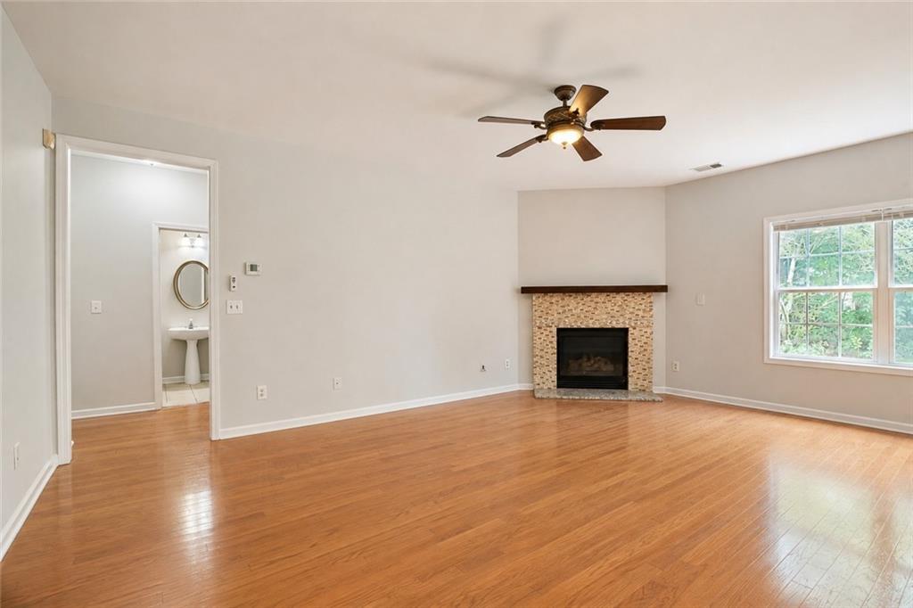 3820 Devenwood Way Property Photo 8