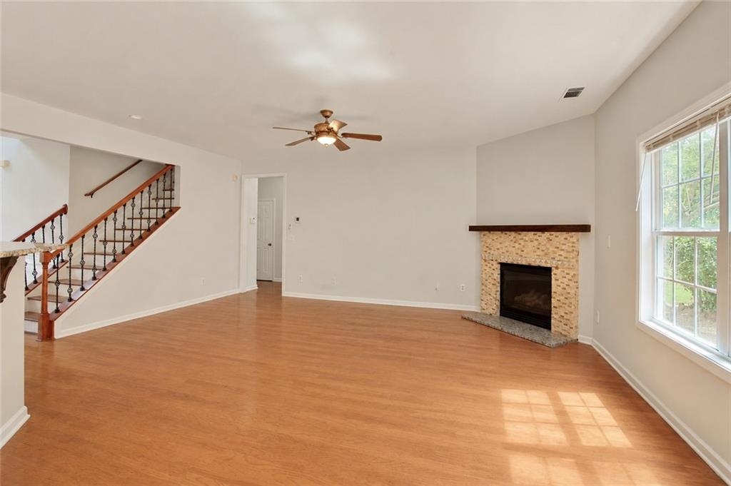 3820 Devenwood Way Property Photo 10