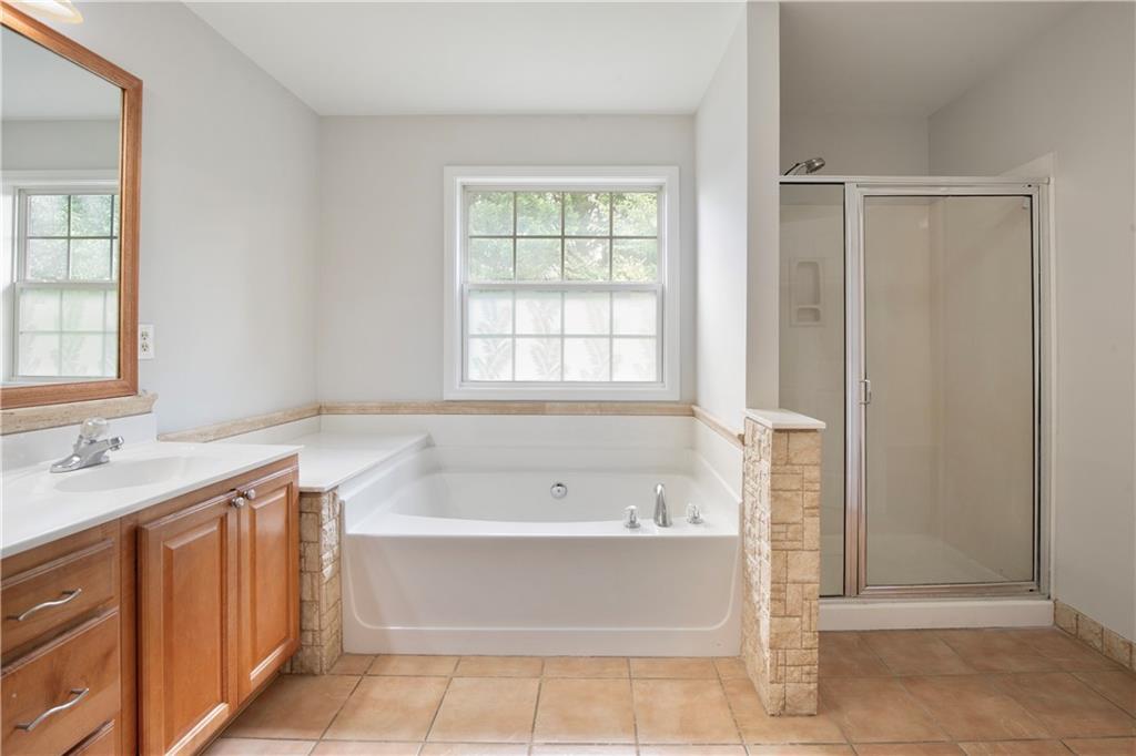 3820 Devenwood Way Property Photo 27