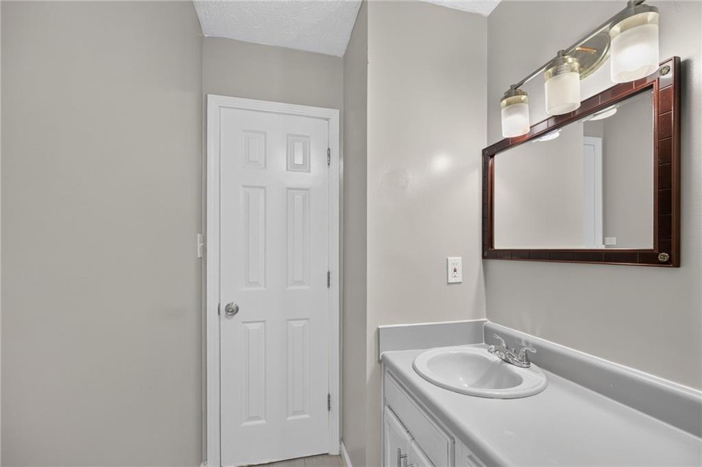 4363 Post Road Property Photo 25
