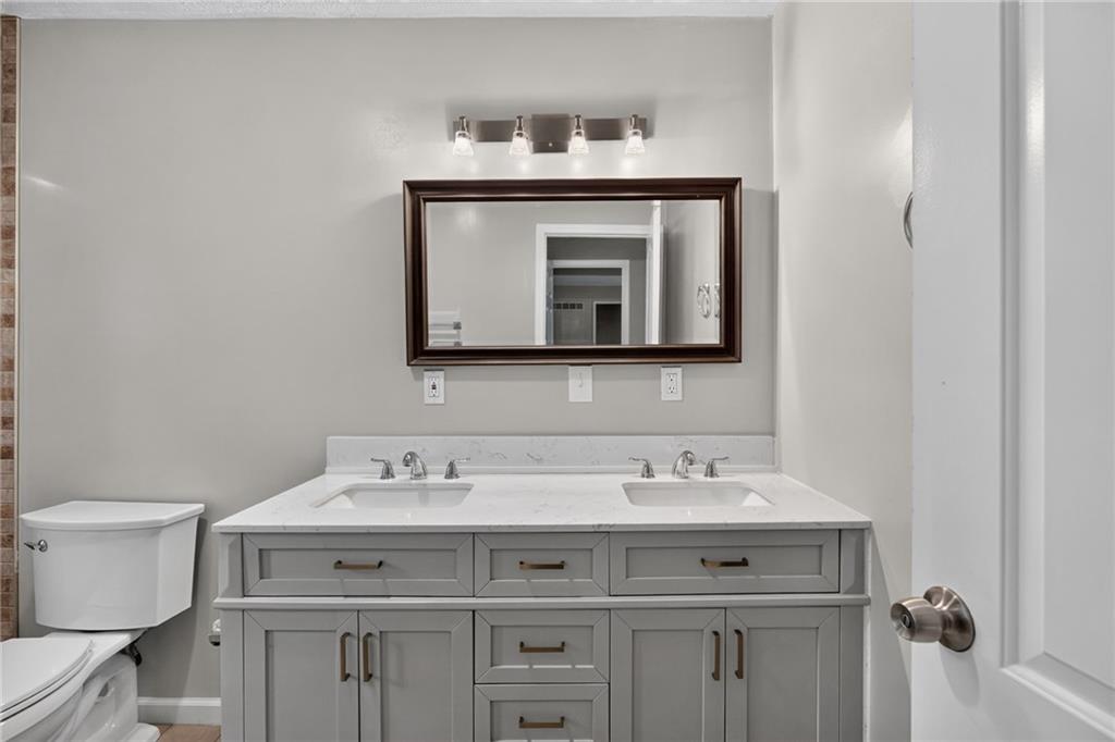 4363 Post Road Property Photo 27