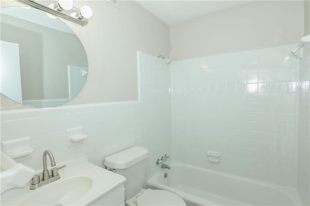 2065 Alison Court Unit 3 Property Photo 12