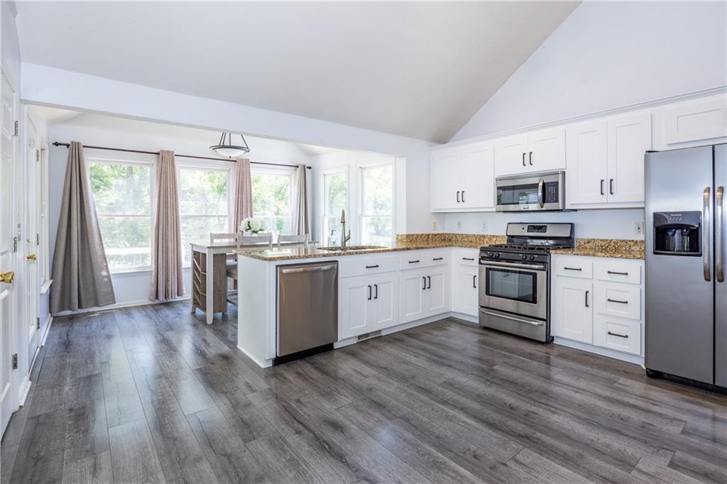 31 Mcwhorter Street Property Photo 14