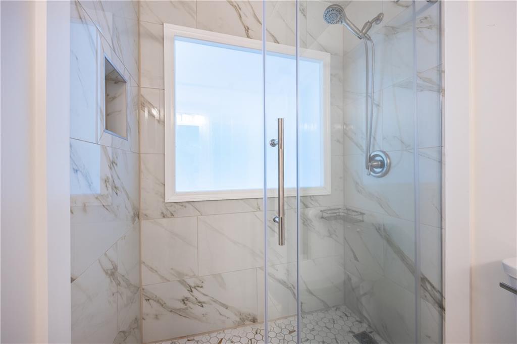 31 Mcwhorter Street Property Photo 25