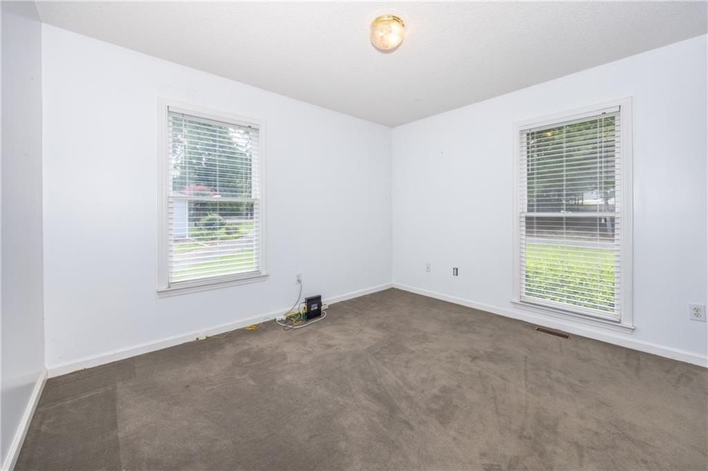 31 Mcwhorter Street Property Photo 28