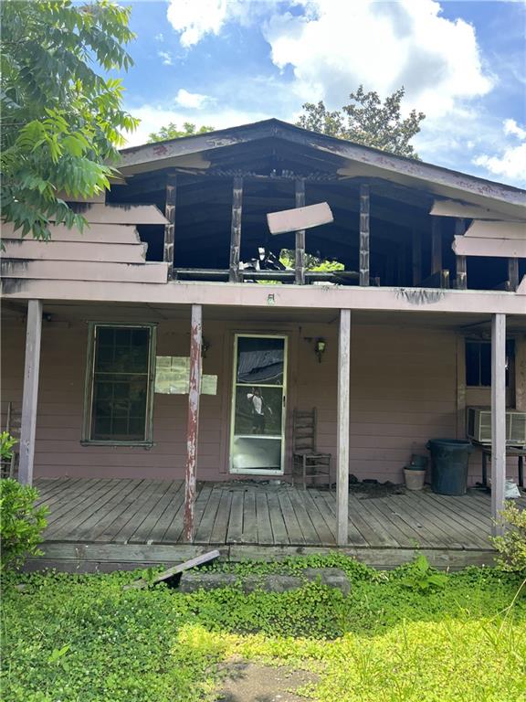 2 E 4th St Property Photo 1