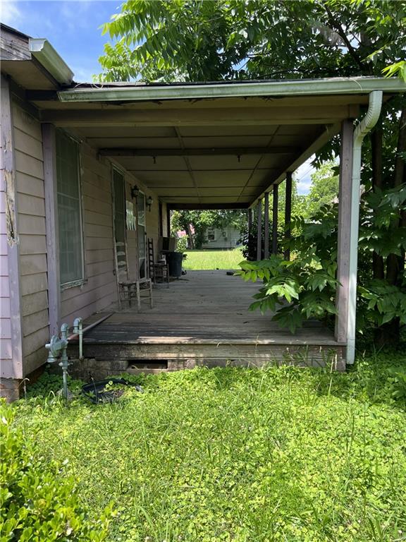 2 E 4th St Property Photo 2