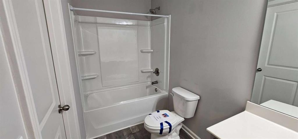 352 Newshaw Drive Property Photo 8
