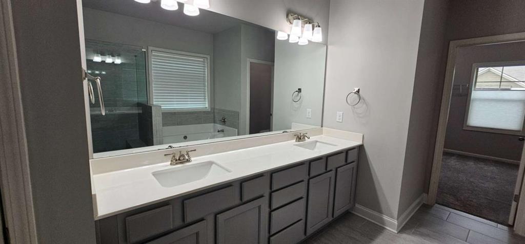 352 Newshaw Drive Property Photo 27