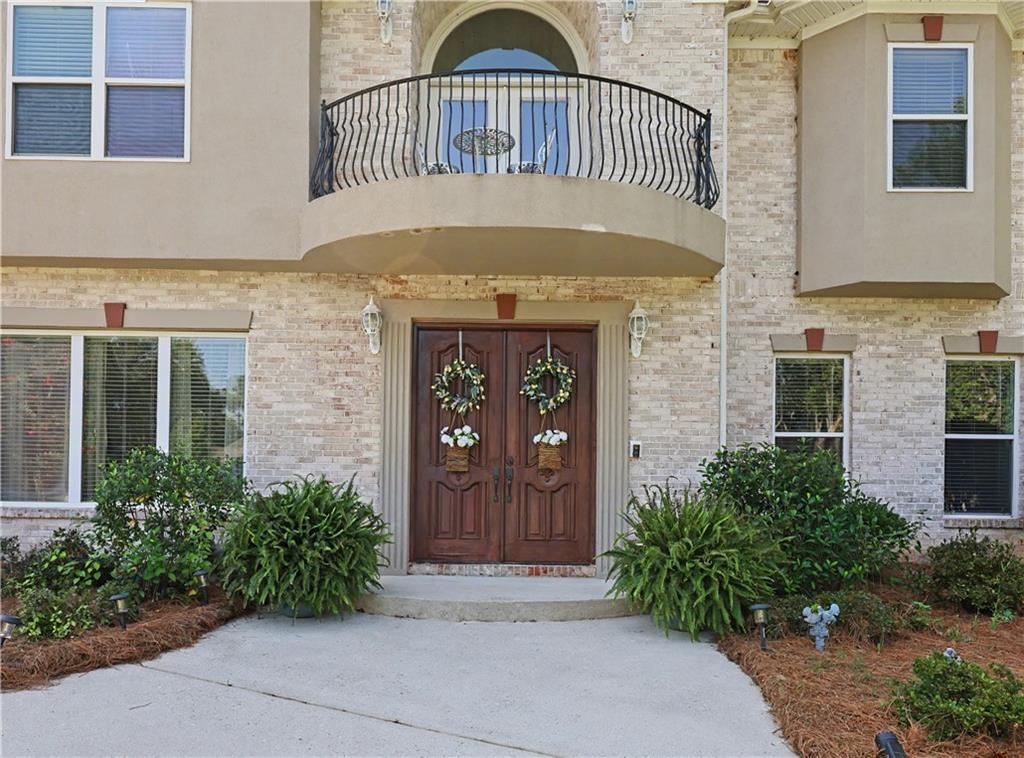53 Saint Ives Circle Property Photo 3